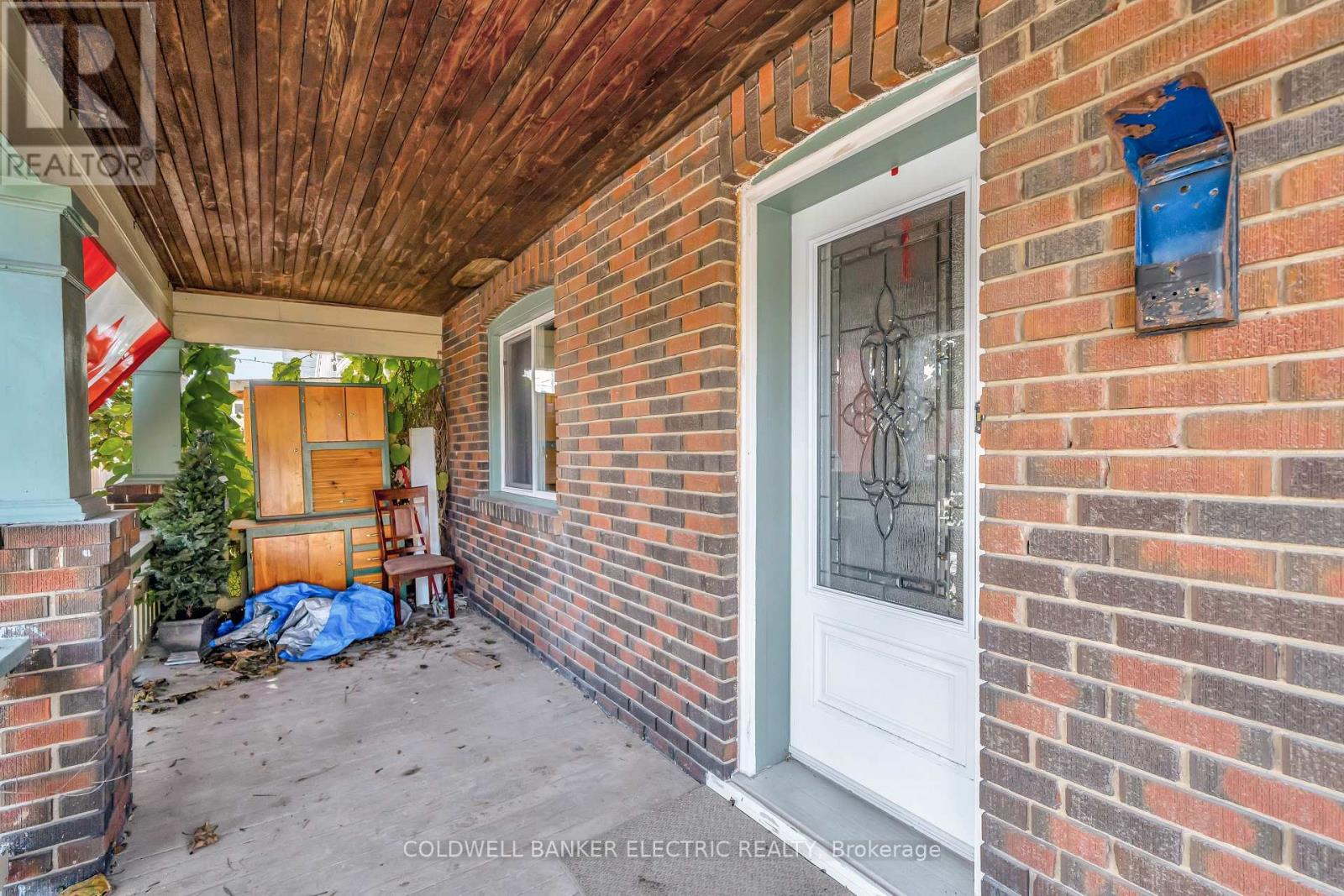 112 Lansdowne Street W, Peterborough (Town Ward 3), Ontario  K9J 1Y1 - Photo 6 - X12940304