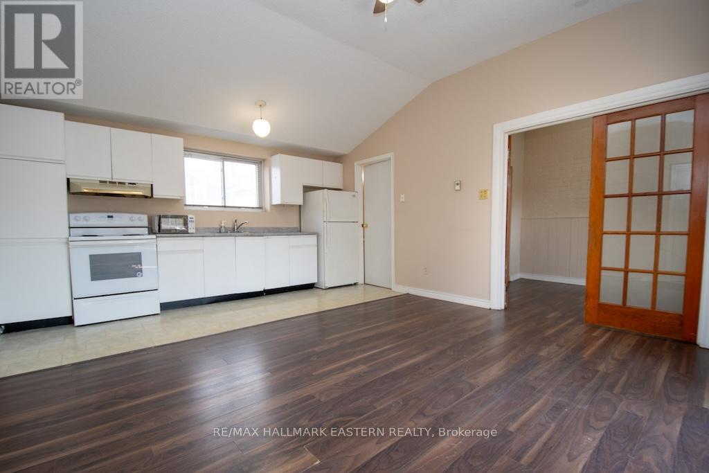 11 Argyle Street, Peterborough (Northcrest Ward 5), Ontario  K9H 7M2 - Photo 15 - X12940430