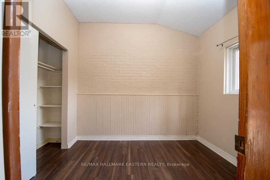 11 Argyle Street, Peterborough (Northcrest Ward 5), Ontario  K9H 7M2 - Photo 16 - X12940430