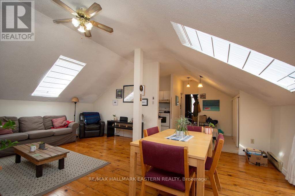 11 Argyle Street, Peterborough (Northcrest Ward 5), Ontario  K9H 7M2 - Photo 37 - X12940430