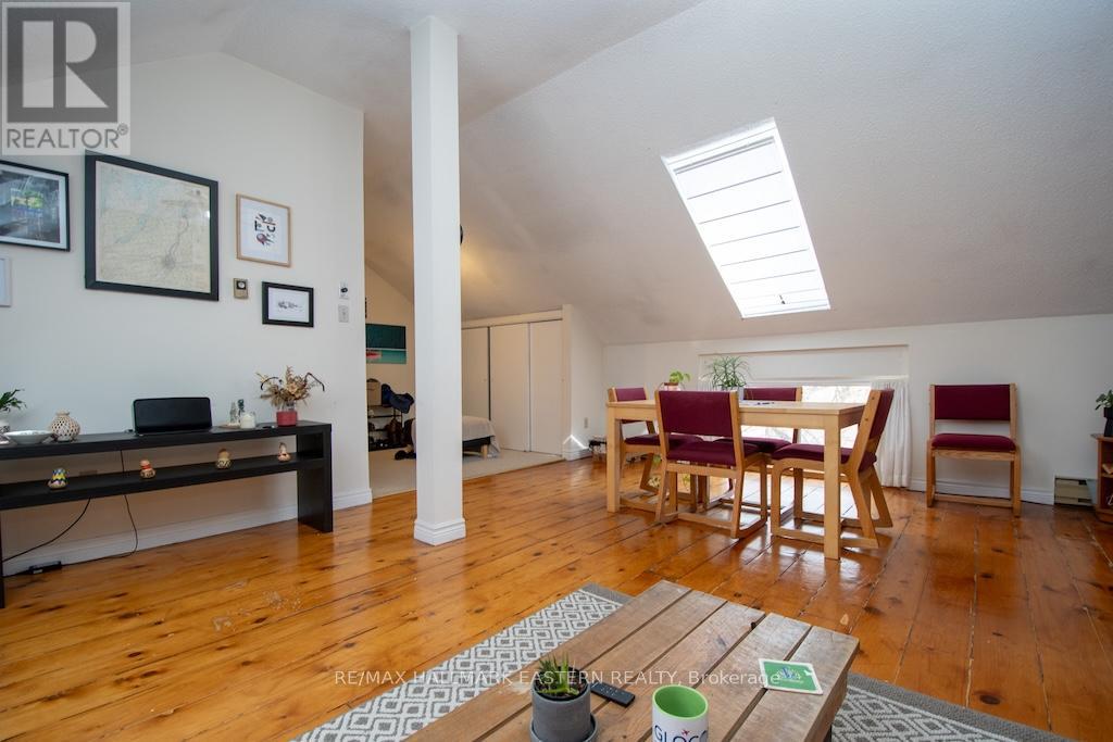 11 Argyle Street, Peterborough (Northcrest Ward 5), Ontario  K9H 7M2 - Photo 39 - X12940430