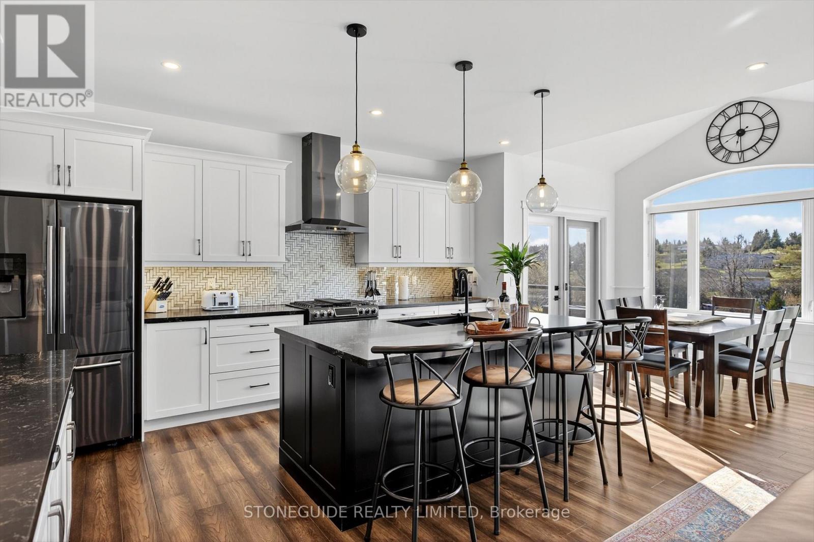 105 Arnott Drive, Selwyn, Ontario  K0L 1T0 - Photo 11 - X12941174