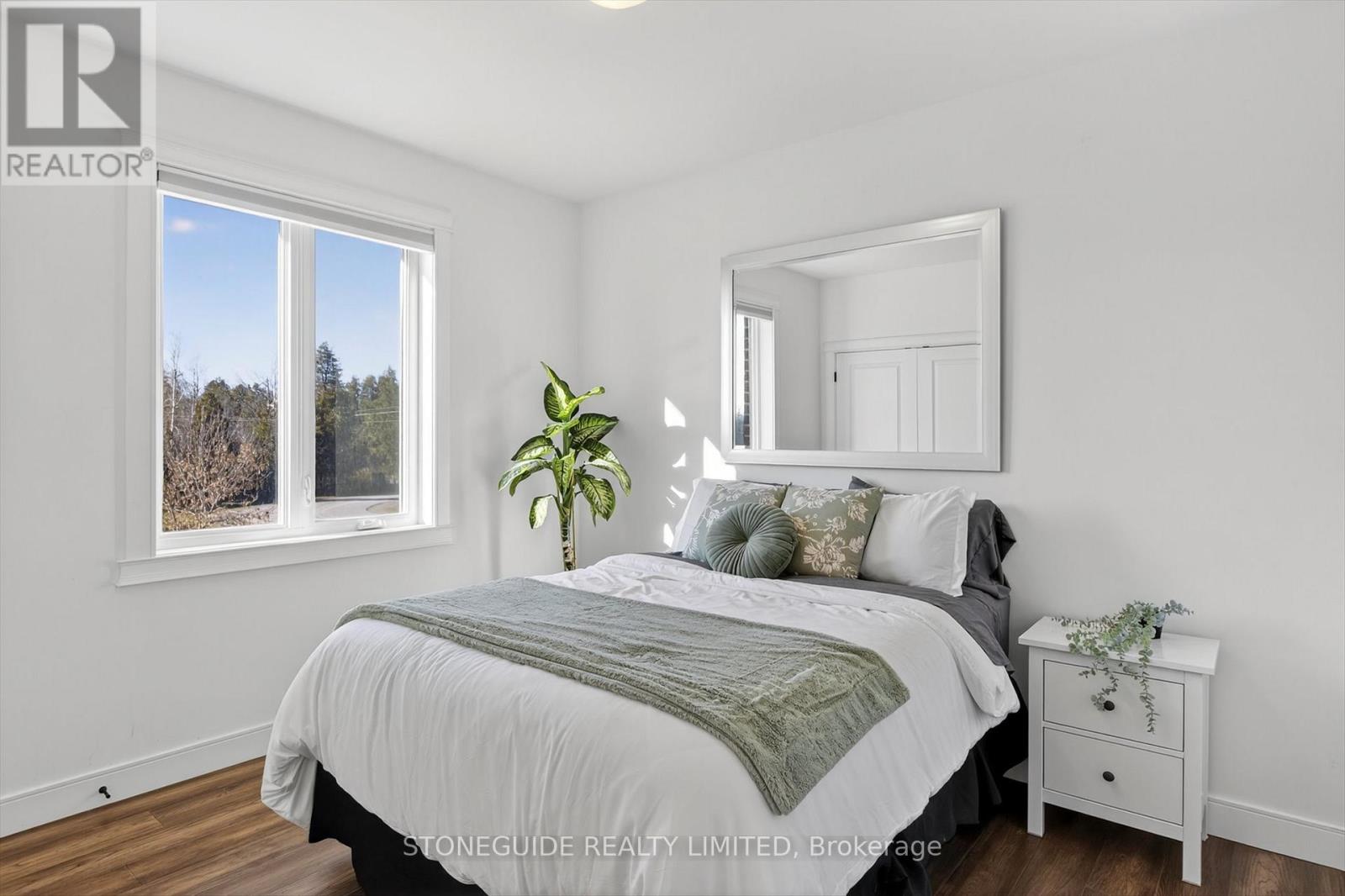 105 Arnott Drive, Selwyn, Ontario  K0L 1T0 - Photo 21 - X12941174