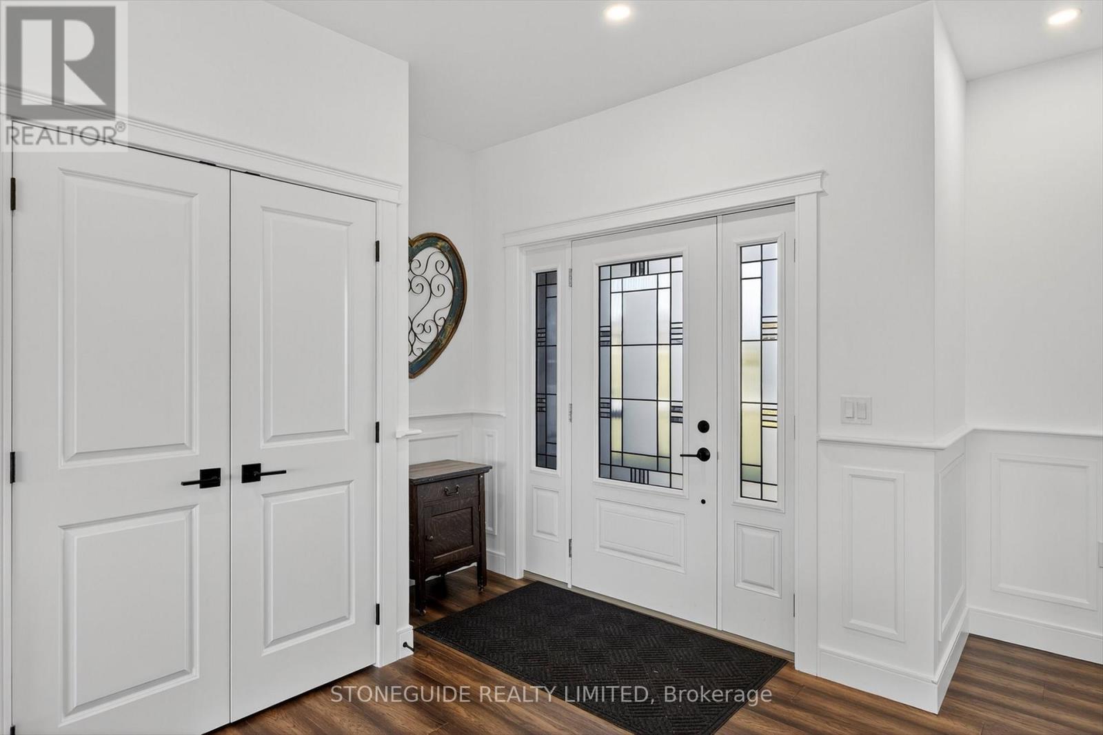 105 Arnott Drive, Selwyn, Ontario  K0L 1T0 - Photo 5 - X12941174