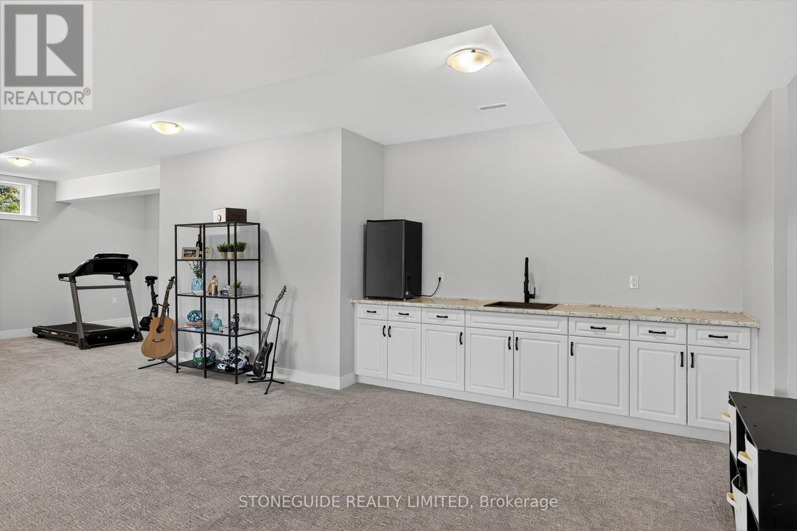 105 Arnott Drive, Selwyn, Ontario  K0L 1T0 - Photo 50 - X12941174