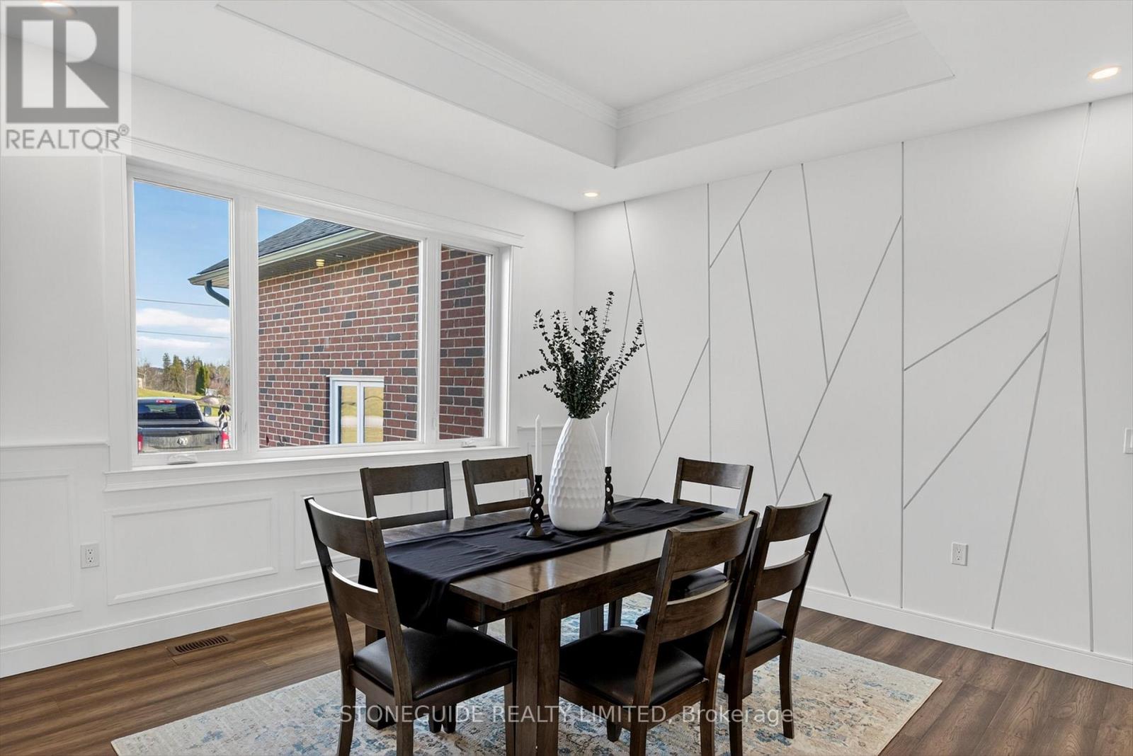 105 Arnott Drive, Selwyn, Ontario  K0L 1T0 - Photo 7 - X12941174