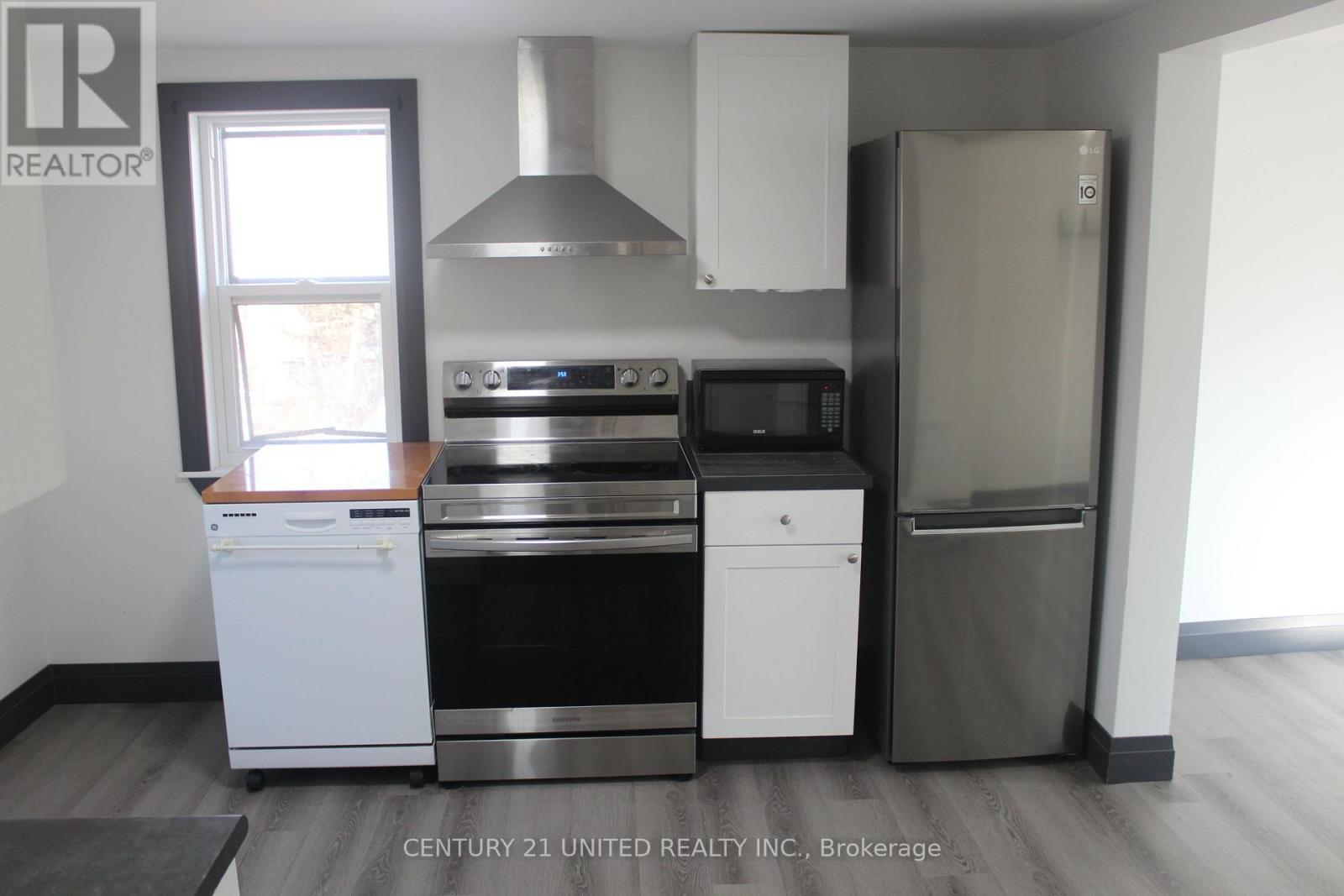 552 Bethune Street, Peterborough (Town Ward 3), Ontario  K9H 3Z5 - Photo 10 - X12941460