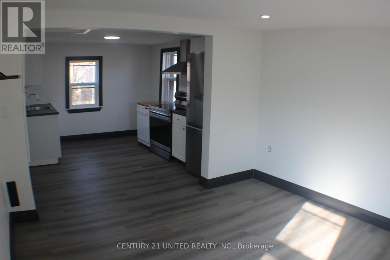 552 Bethune Street, Peterborough (Town Ward 3), Ontario  K9H 3Z5 - Photo 32 - X12941460