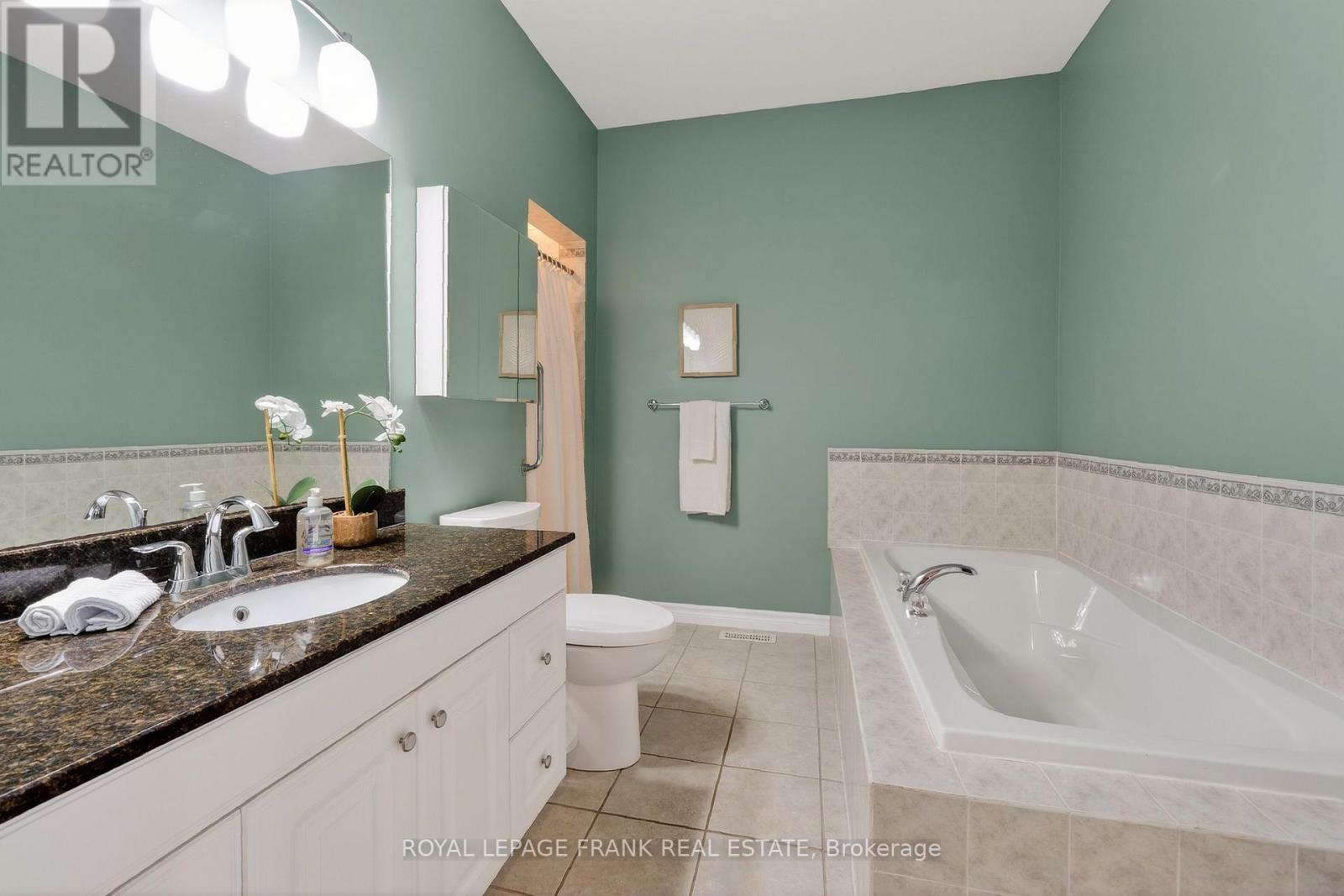 12 - 21 Rivermill Boulevard, Kawartha Lakes (Lindsay), Ontario  K9V 6K6 - Photo 16 - X12942520