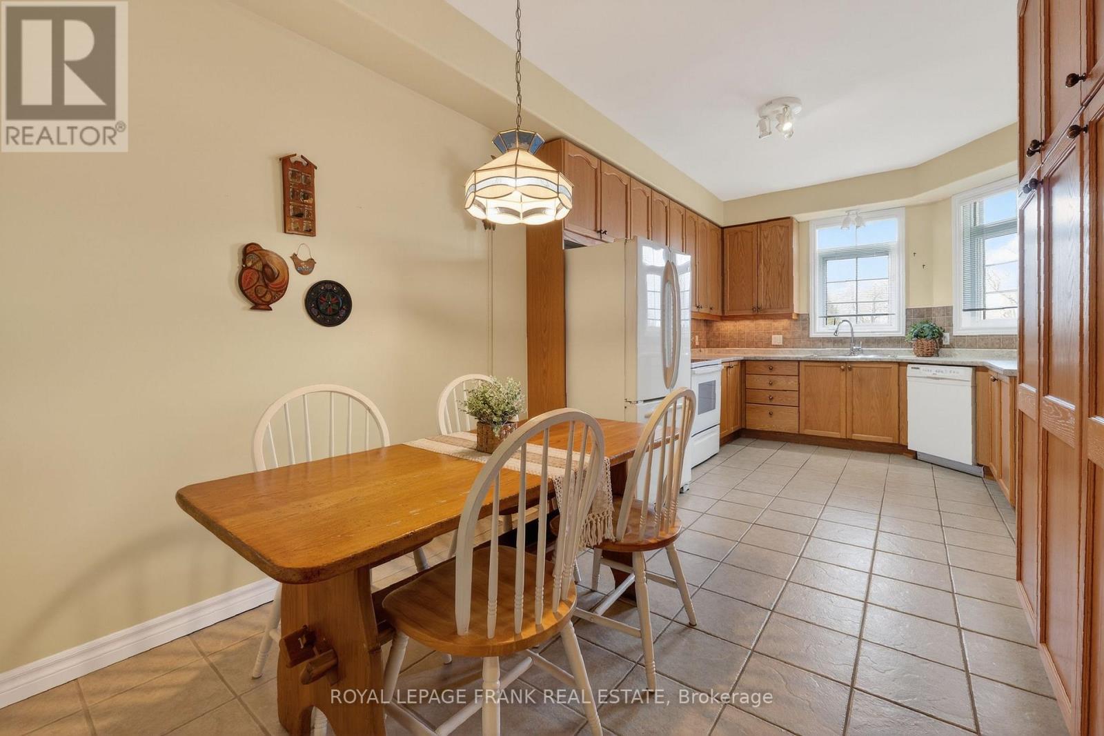 12 - 21 Rivermill Boulevard, Kawartha Lakes (Lindsay), Ontario  K9V 6K6 - Photo 6 - X12942520