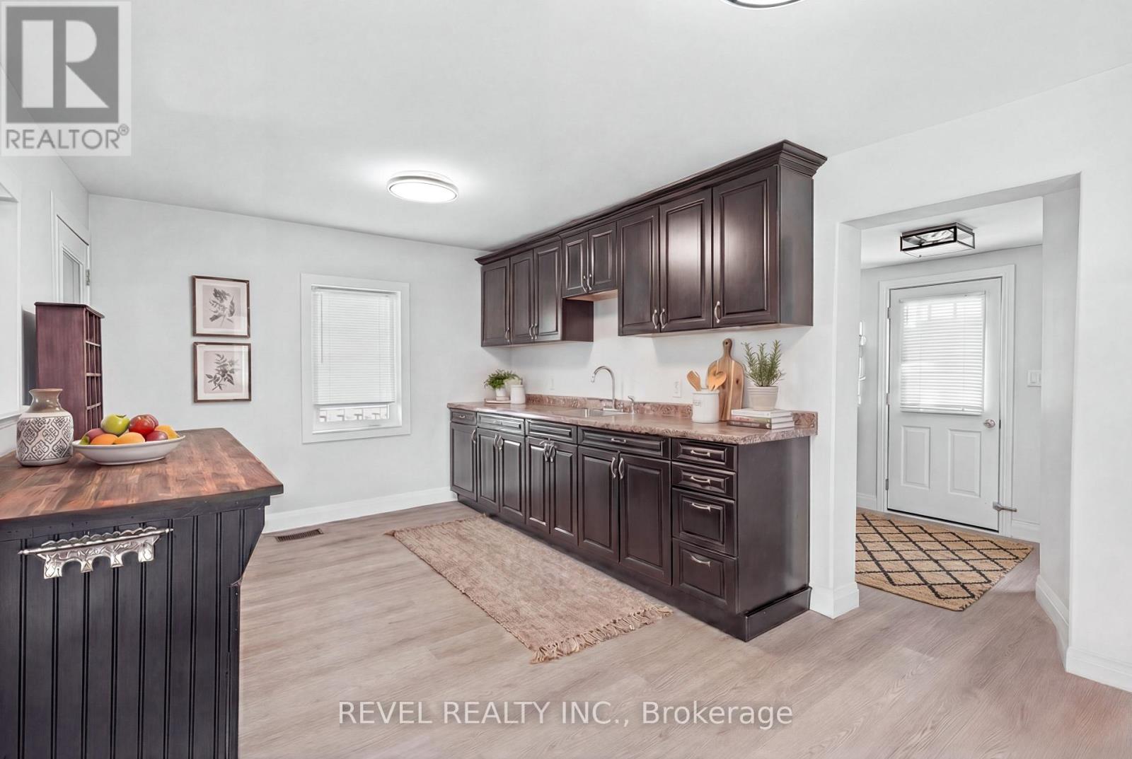 78 William Street S, Kawartha Lakes (Lindsay), Ontario  K9V 3A8 - Photo 8 - X12942678