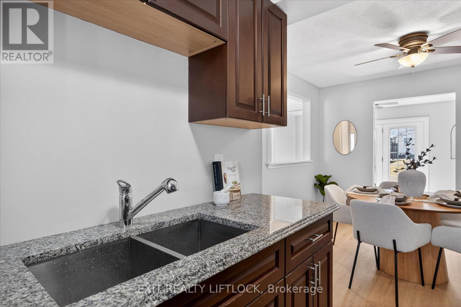 28 - 996 Sydenham Road, Peterborough (Ashburnham Ward 4), Ontario  K9J 7V7 - Photo 14 - X12943074