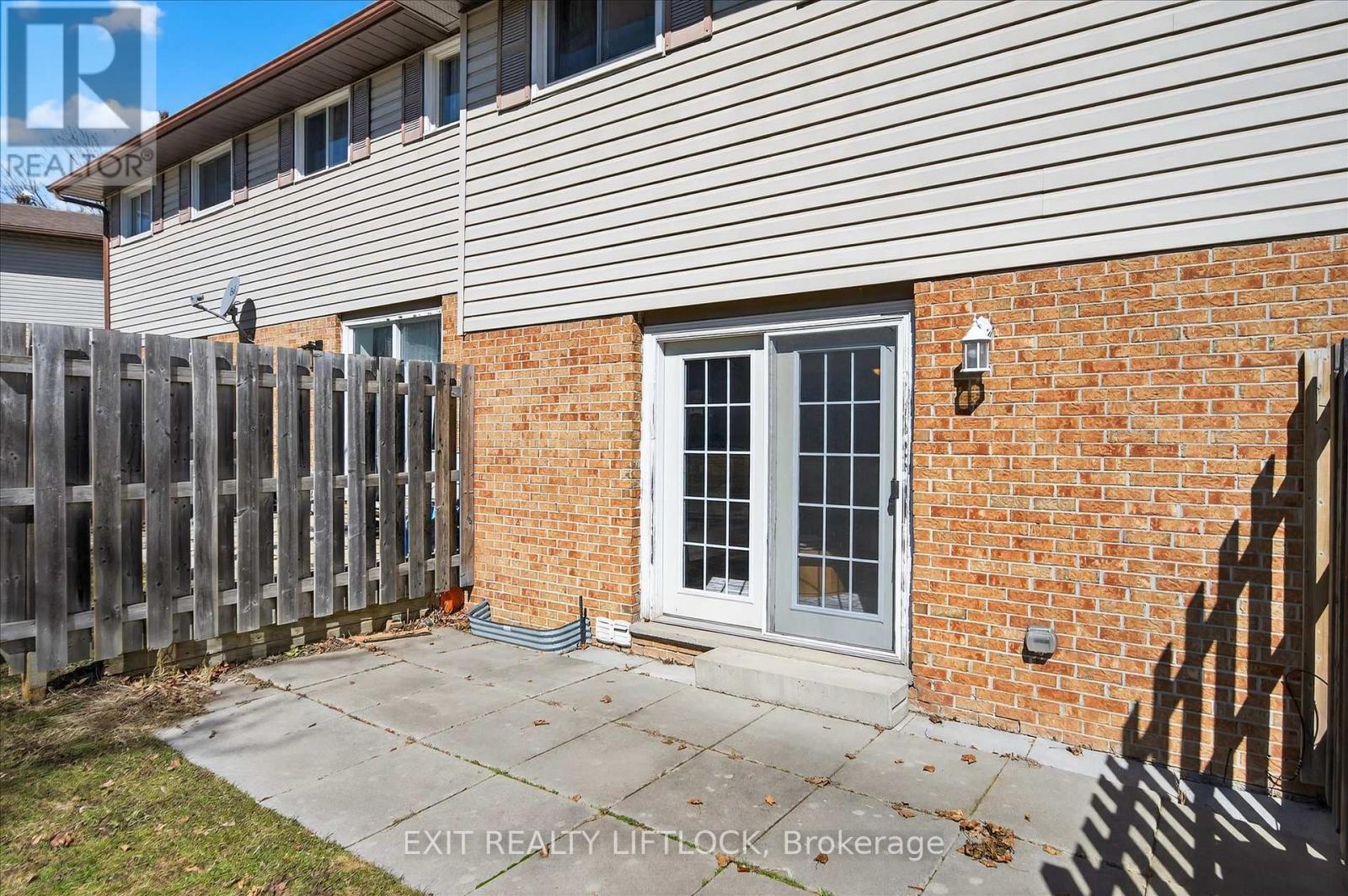 28 - 996 Sydenham Road, Peterborough (Ashburnham Ward 4), Ontario  K9J 7V7 - Photo 36 - X12943074