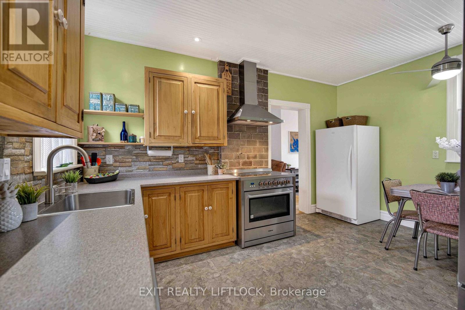 2464 Queen Mary Street, Cavan Monaghan (Cavan Twp), Ontario  L0A 1C0 - Photo 12 - X12943310