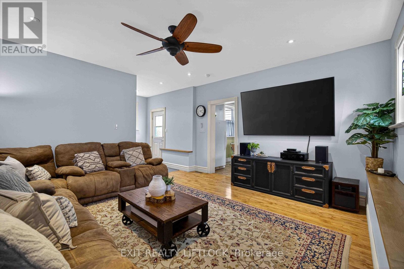 2464 Queen Mary Street, Cavan Monaghan (Cavan Twp), Ontario  L0A 1C0 - Photo 14 - X12943310