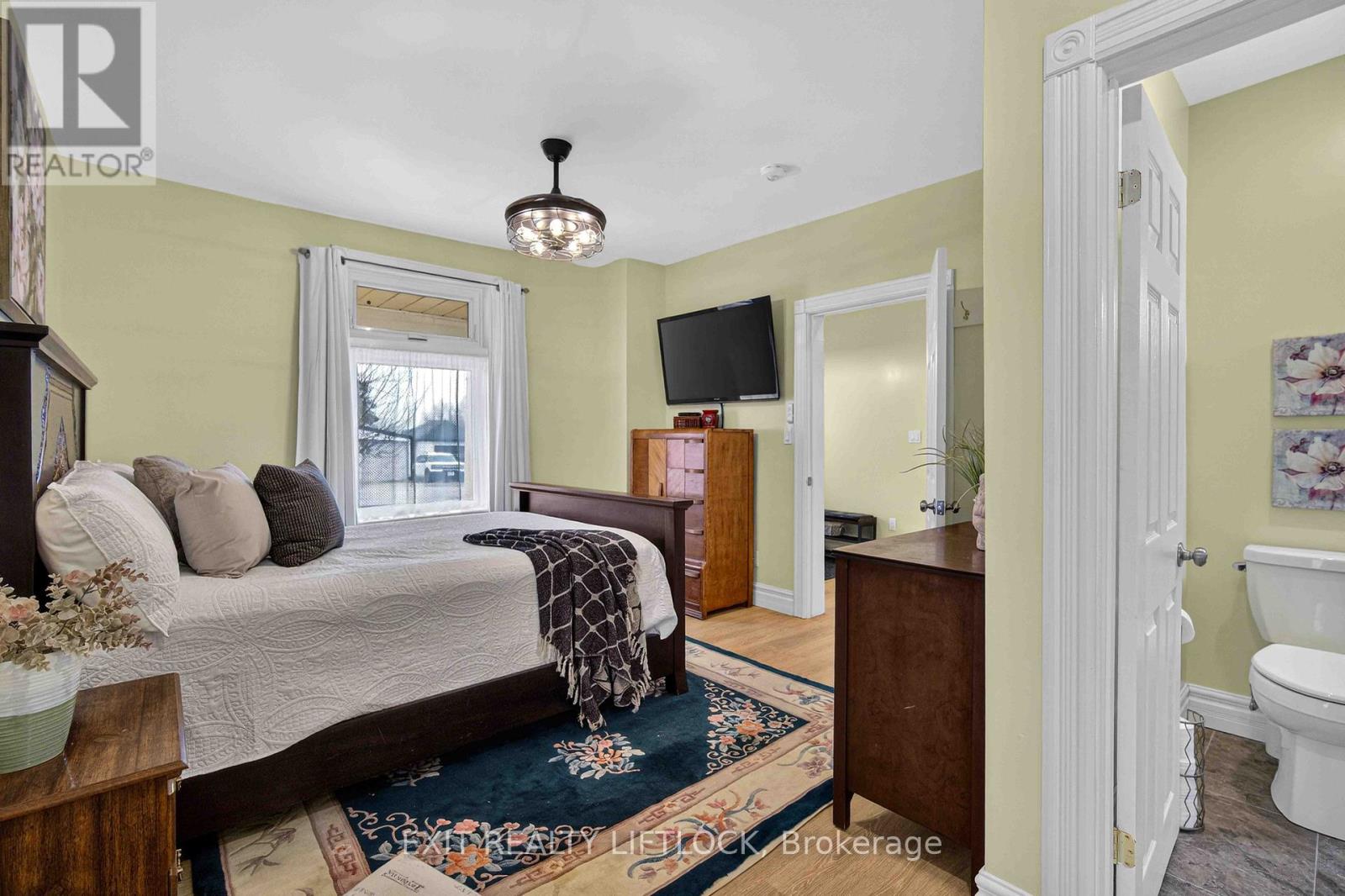 2464 Queen Mary Street, Cavan Monaghan (Cavan Twp), Ontario  L0A 1C0 - Photo 18 - X12943310