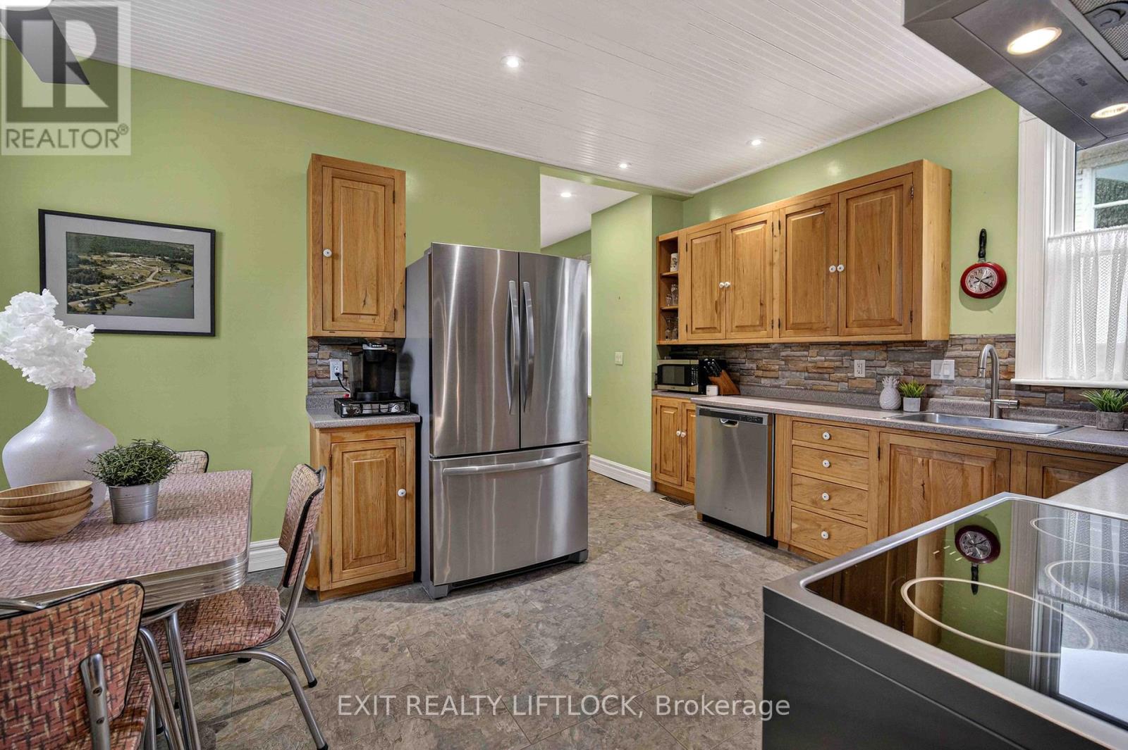 2464 Queen Mary Street, Cavan Monaghan (Cavan Twp), Ontario  L0A 1C0 - Photo 9 - X12943310