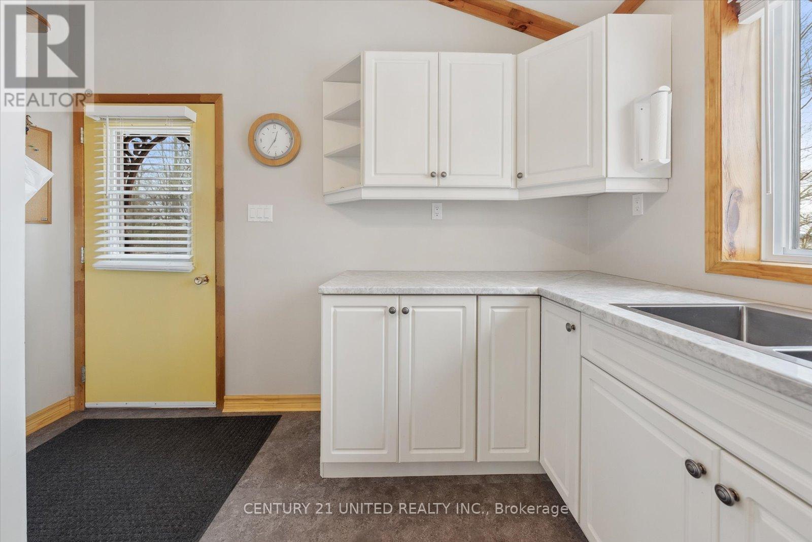 179 Long Island, Otonabee-South Monaghan, Ontario  K0L 2G0 - Photo 16 - X12943314