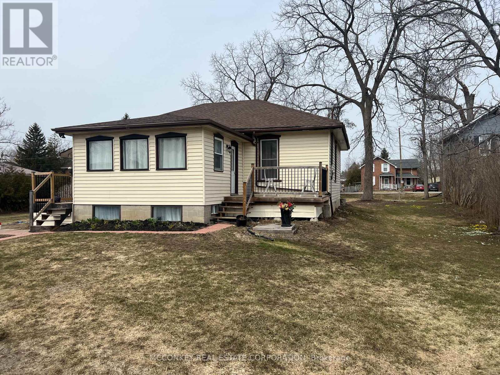 24 King Street W, Kawartha Lakes (Omemee), Ontario  K0L 2W0 - Photo 2 - X12943348