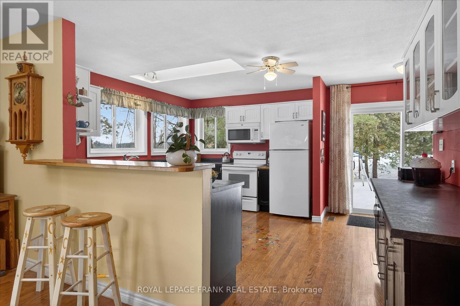 1855 South Bayshore Road E, Douro-Dummer, Ontario  K0L 2H0 - Photo 13 - X12943664