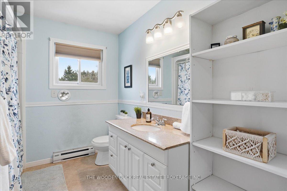 623 Belmont Twp 2nd Line, Havelock-Belmont-Methuen (Belmont-Methuen), Ontario  K0L 1Z0 - Photo 11 - X12943854