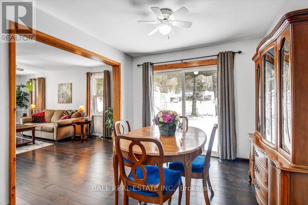 9 Quarry Road, Bancroft (Dungannon Ward), Ontario  K0L 1C0 - Photo 11 - X12944066