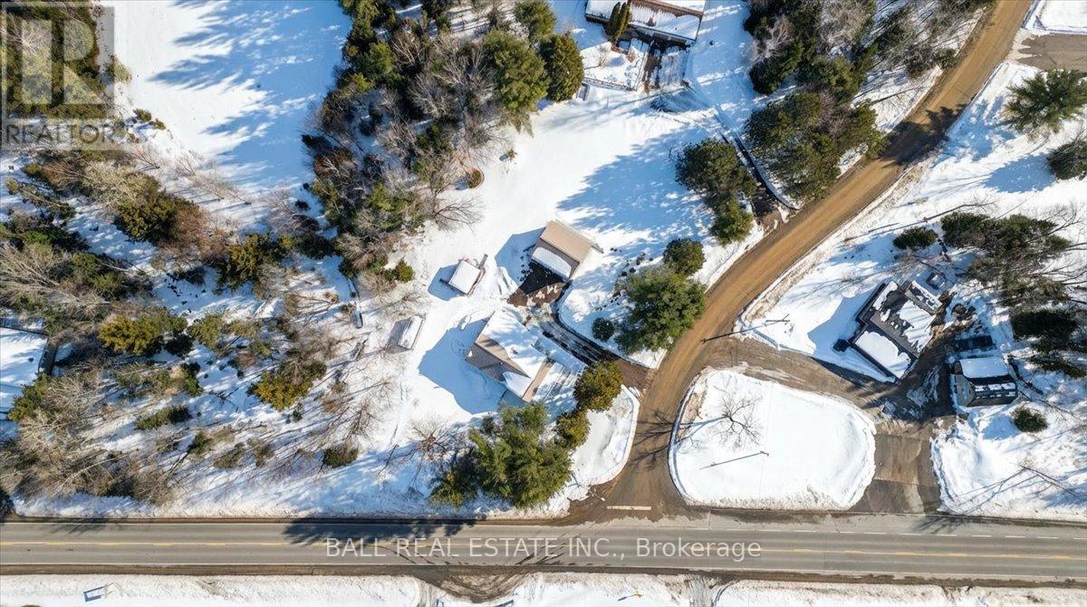 9 Quarry Road, Bancroft (Dungannon Ward), Ontario  K0L 1C0 - Photo 5 - X12944066