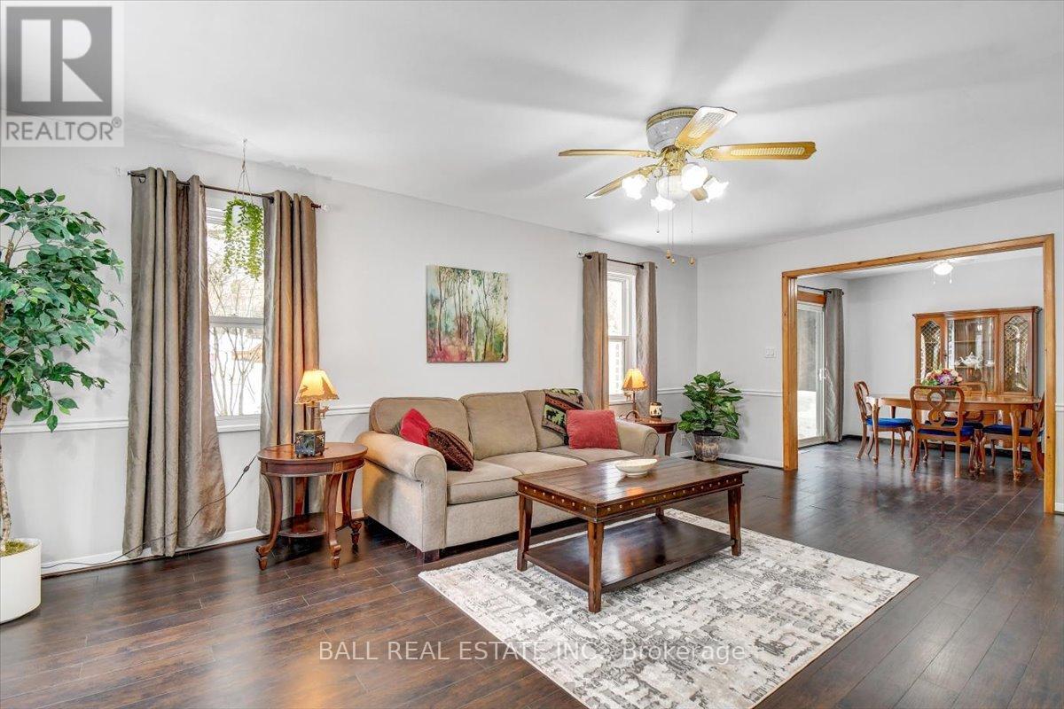 9 Quarry Road, Bancroft (Dungannon Ward), Ontario  K0L 1C0 - Photo 8 - X12944066