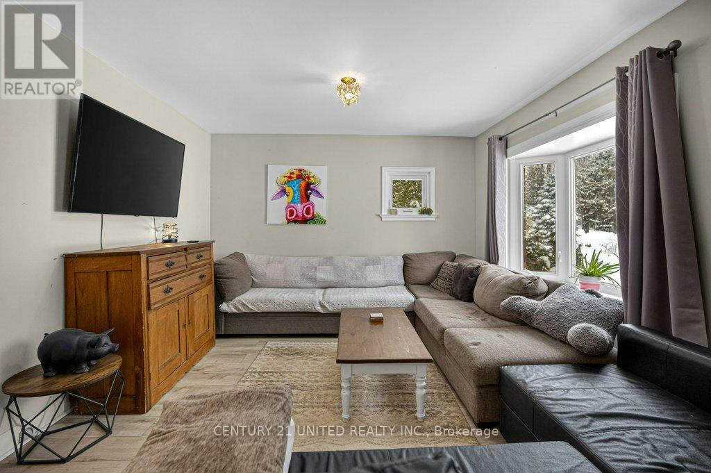 175 County Rd 504, North Kawartha, Ontario  K0L 1A0 - Photo 7 - X12944114