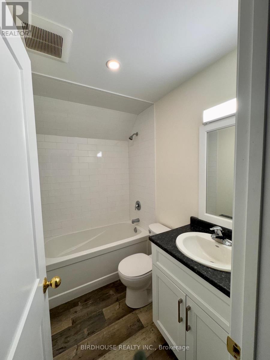 19 Cambridge Street S, Kawartha Lakes (Lindsay), Ontario  K9V 3B7 - Photo 8 - X12944470