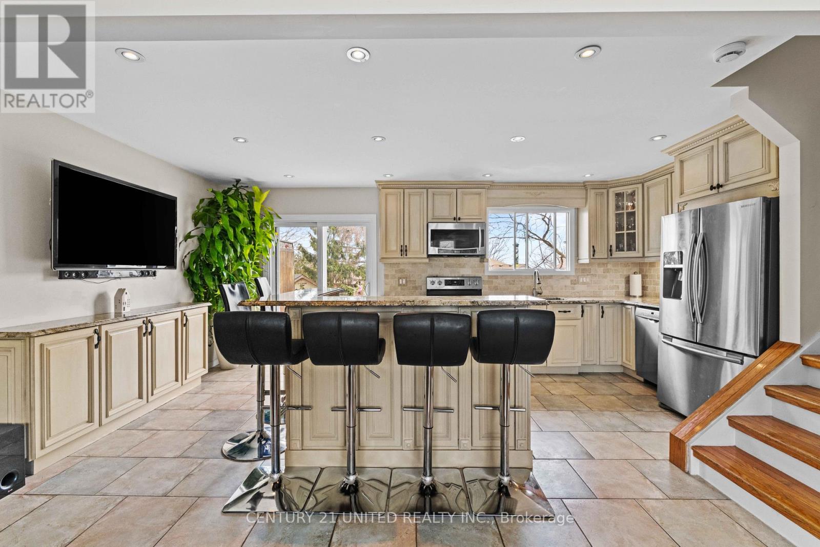 2252 Denure Drive, Peterborough (Monaghan Ward 2), Ontario  K9K 2G3 - Photo 11 - X12944480