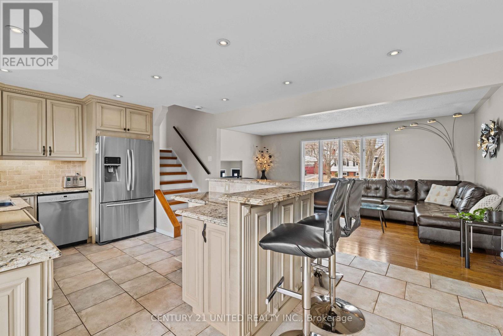 2252 Denure Drive, Peterborough (Monaghan Ward 2), Ontario  K9K 2G3 - Photo 12 - X12944480