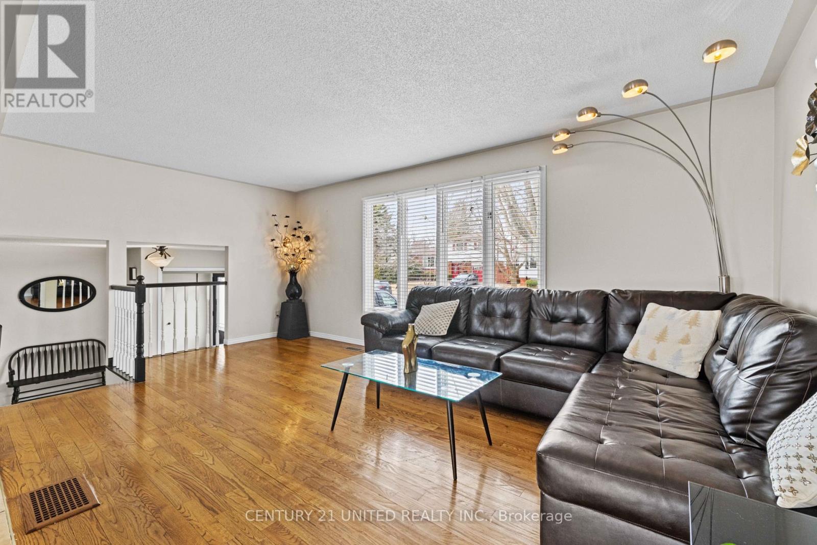 2252 Denure Drive, Peterborough (Monaghan Ward 2), Ontario  K9K 2G3 - Photo 15 - X12944480