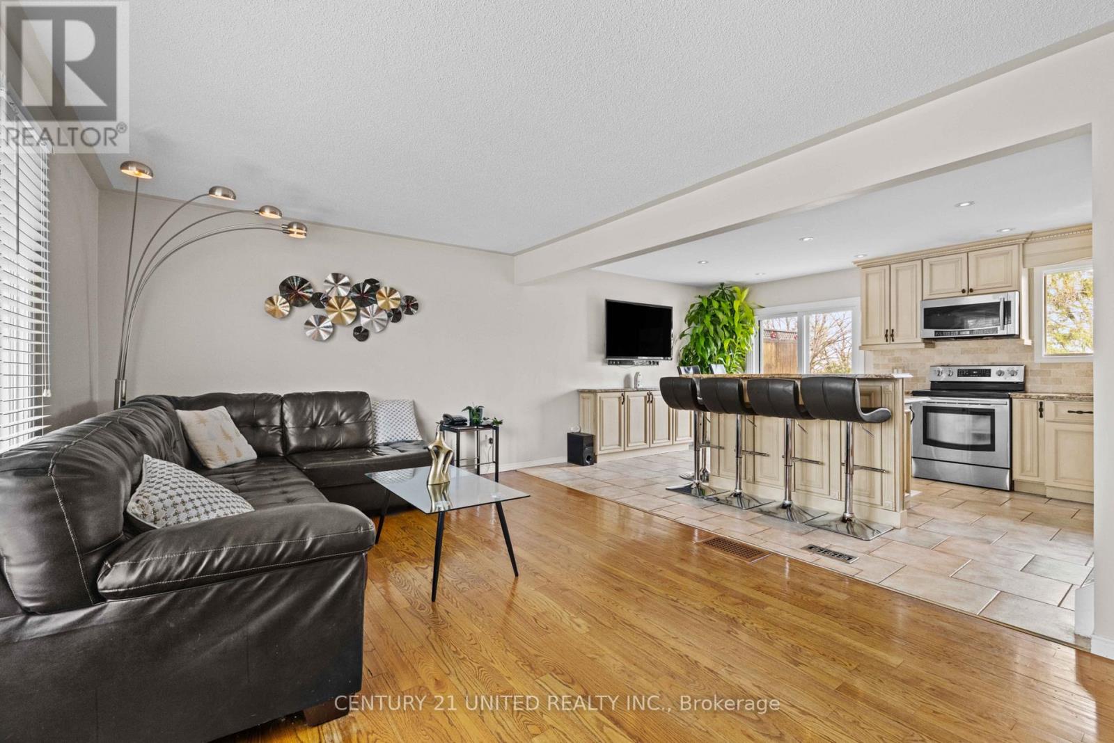 2252 Denure Drive, Peterborough (Monaghan Ward 2), Ontario  K9K 2G3 - Photo 16 - X12944480