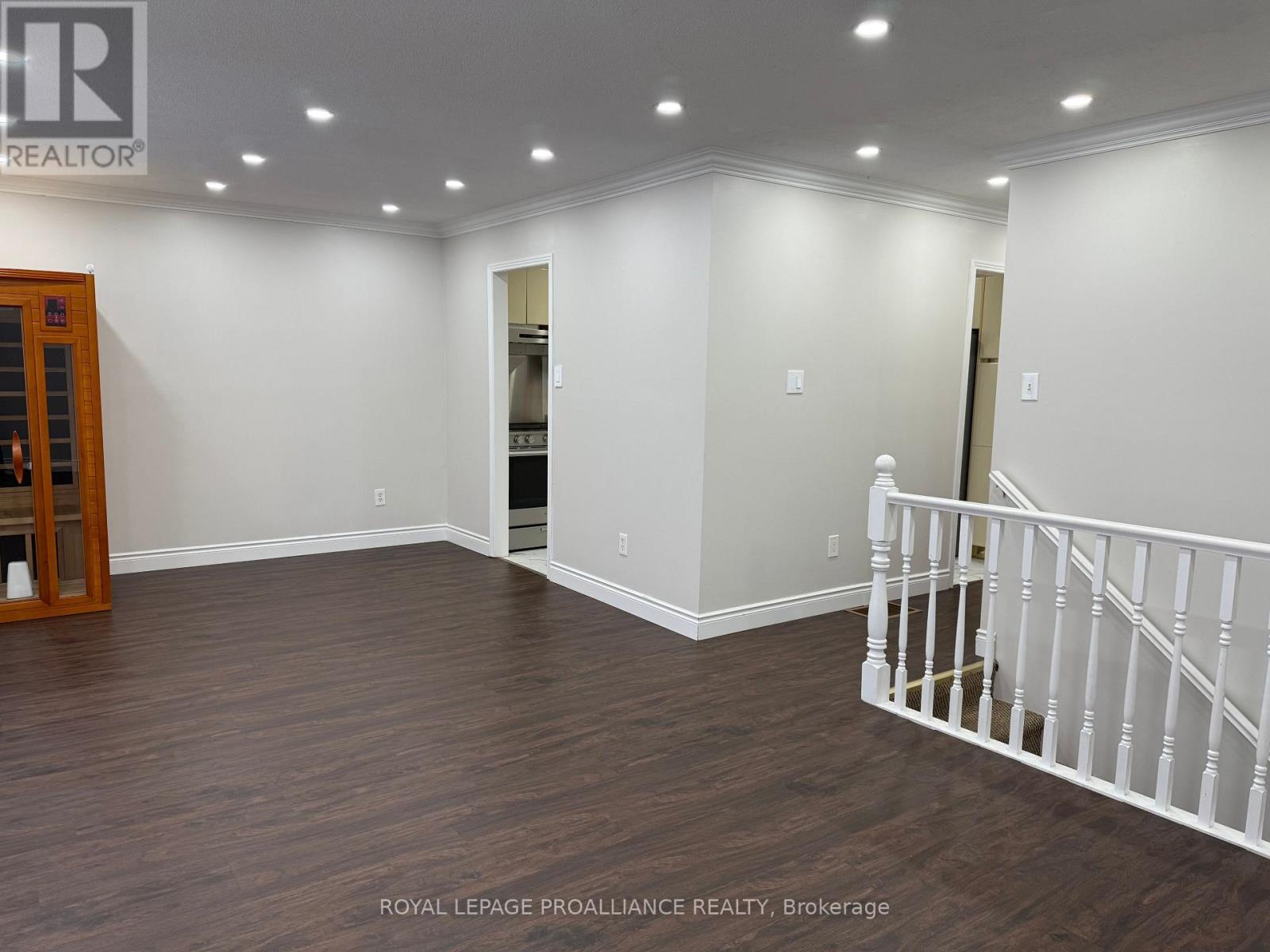 Main Floor - 939 Dainard Drive, Peterborough (Monaghan Ward 2), Ontario  K9K 2A7 - Photo 3 - X12944650