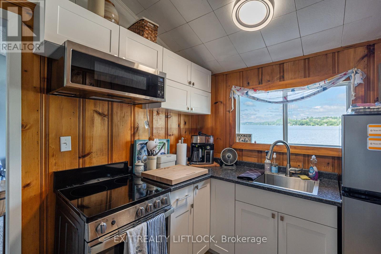 854 Fife's Bay Marina Lane, Selwyn, Ontario  K9J 6X3 - Photo 22 - X12944824