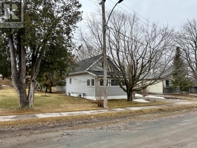 23 Colbourne Street W, Selwyn, Ontario  K0L 2H0 - Photo 30 - X12945054