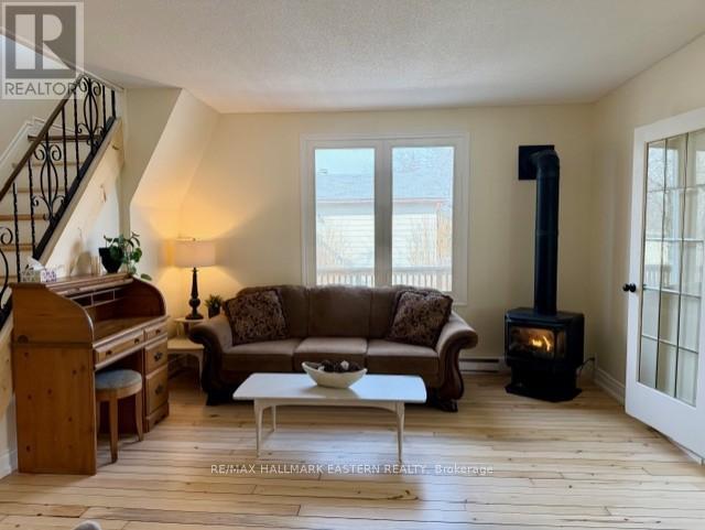 23 Colbourne Street W, Selwyn, Ontario  K0L 2H0 - Photo 9 - X12945054