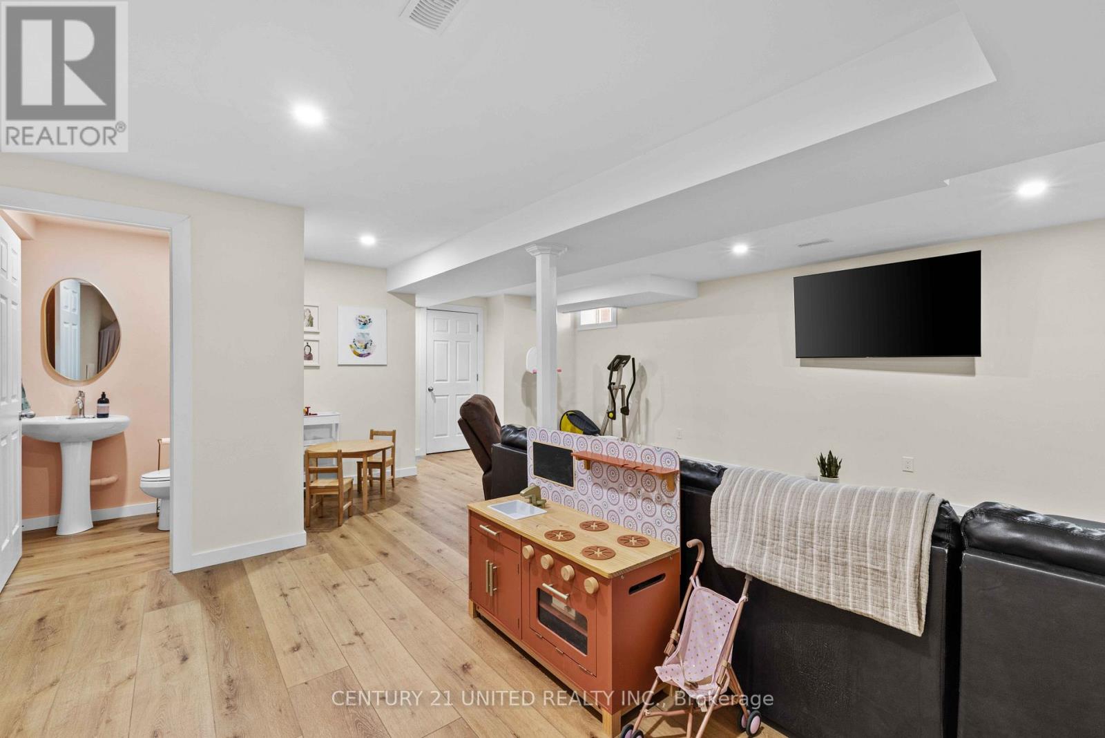 23 Veterans Road, Otonabee-South Monaghan, Ontario  K9J 0K2 - Photo 34 - X12945442