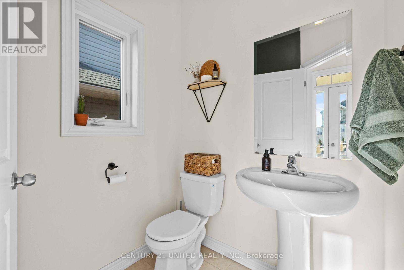 23 Veterans Road, Otonabee-South Monaghan, Ontario  K9J 0K2 - Photo 6 - X12945442