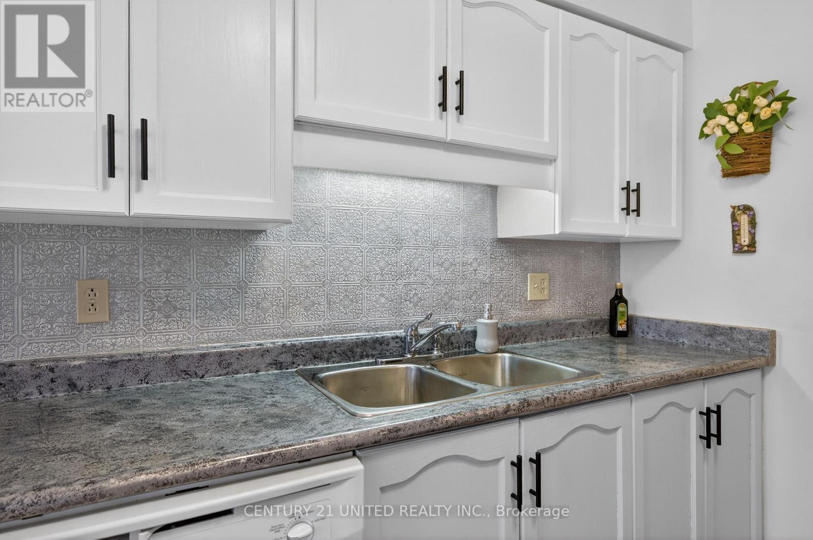 206 - 2185 Walker Avenue, Peterborough (Ashburnham Ward 4), Ontario  K9L 1T6 - Photo 22 - X12945924