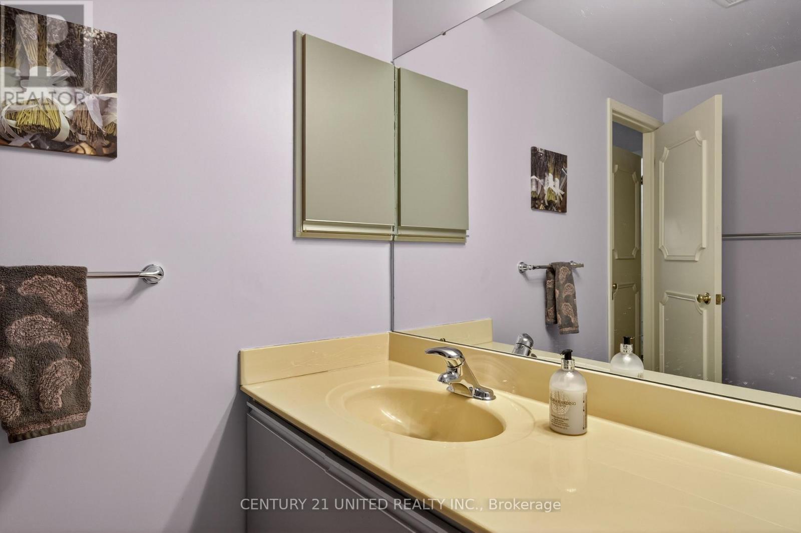 206 - 2185 Walker Avenue, Peterborough (Ashburnham Ward 4), Ontario  K9L 1T6 - Photo 33 - X12945924