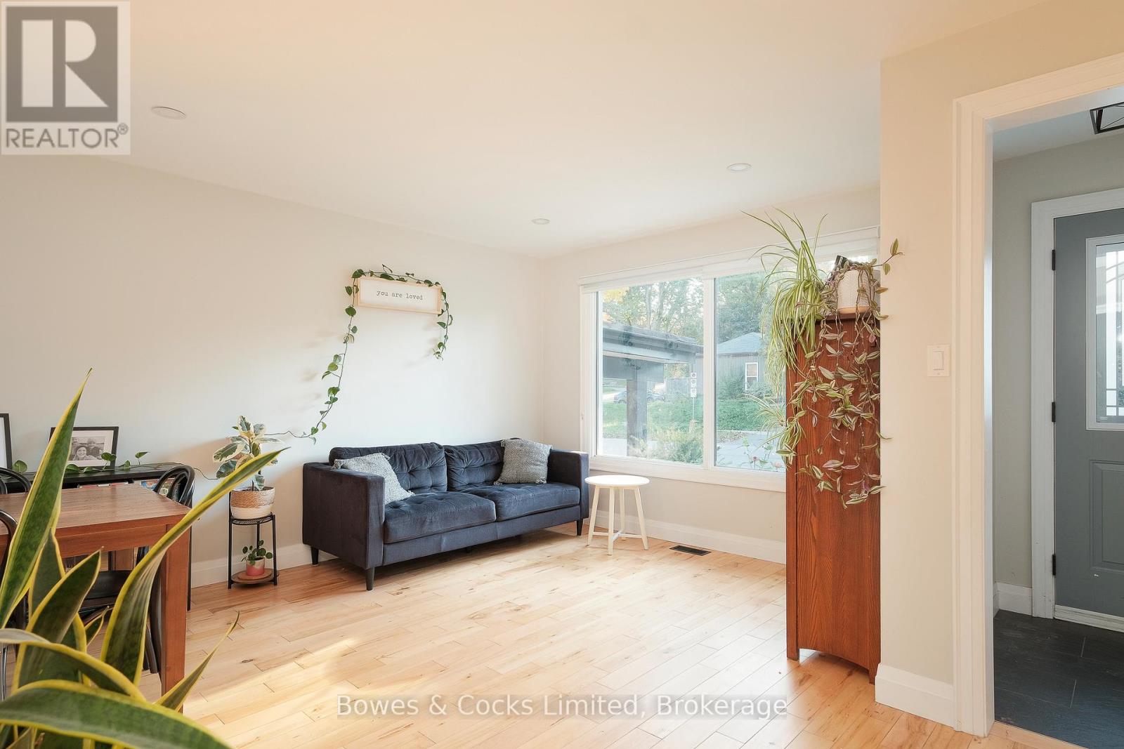 1462 Westbrook Drive, Peterborough (Monaghan Ward 2), Ontario  K9J 6R4 - Photo 3 - X12946496