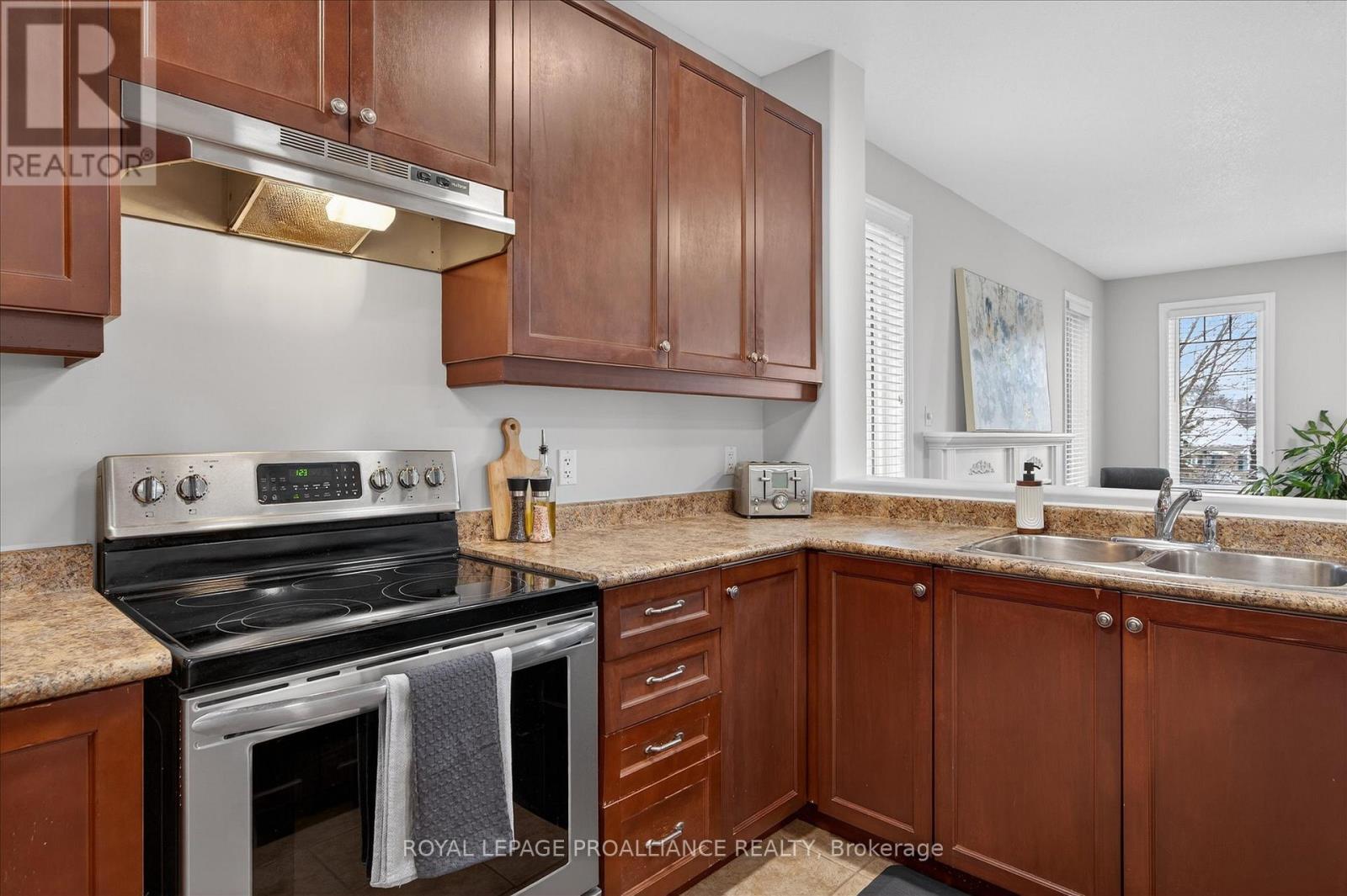 18 - 50 Lockside Drive, Peterborough (Otonabee Ward 1), Ontario  K9J 8T1 - Photo 14 - X12947240