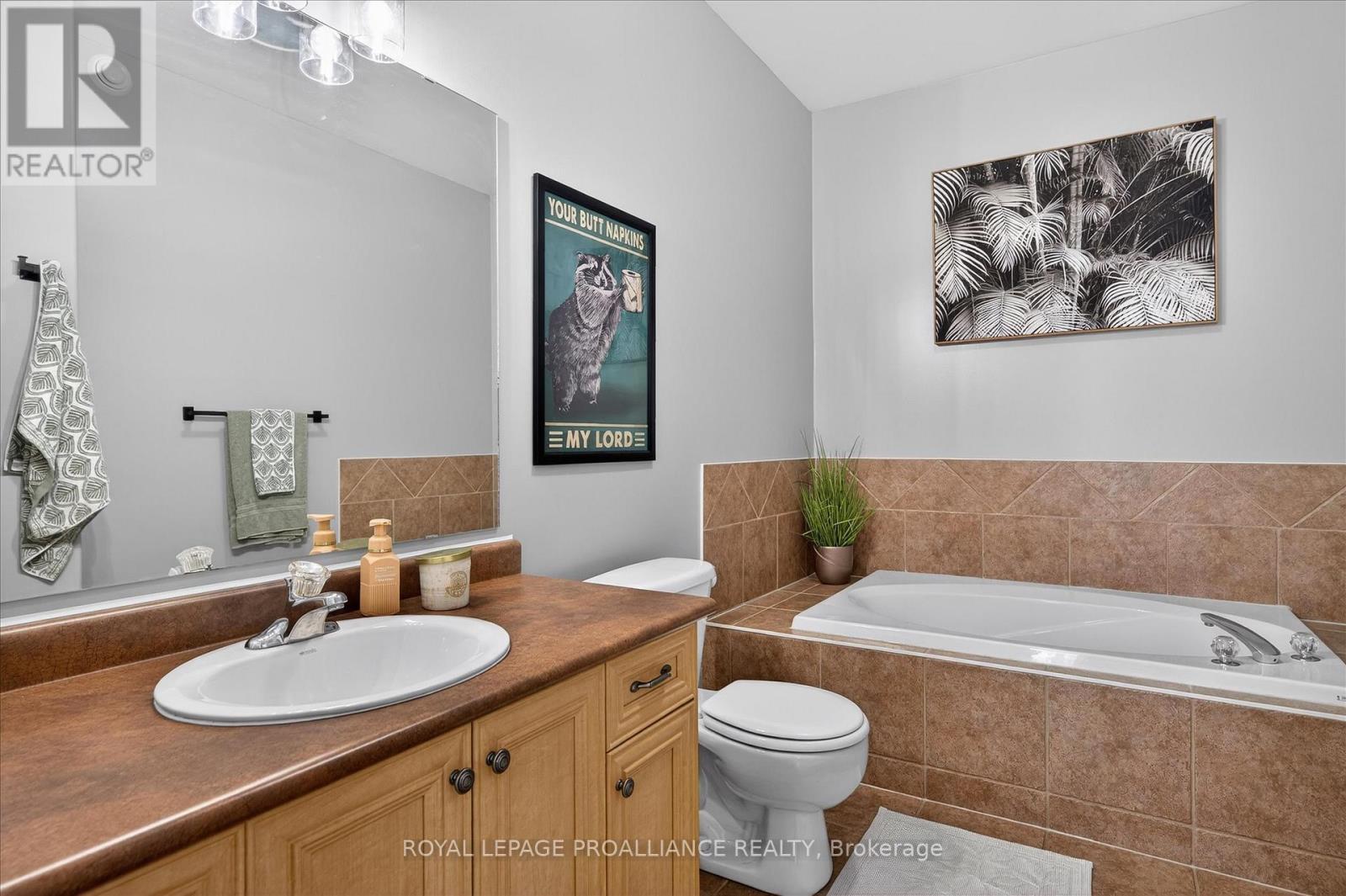 18 - 50 Lockside Drive, Peterborough (Otonabee Ward 1), Ontario  K9J 8T1 - Photo 32 - X12947240