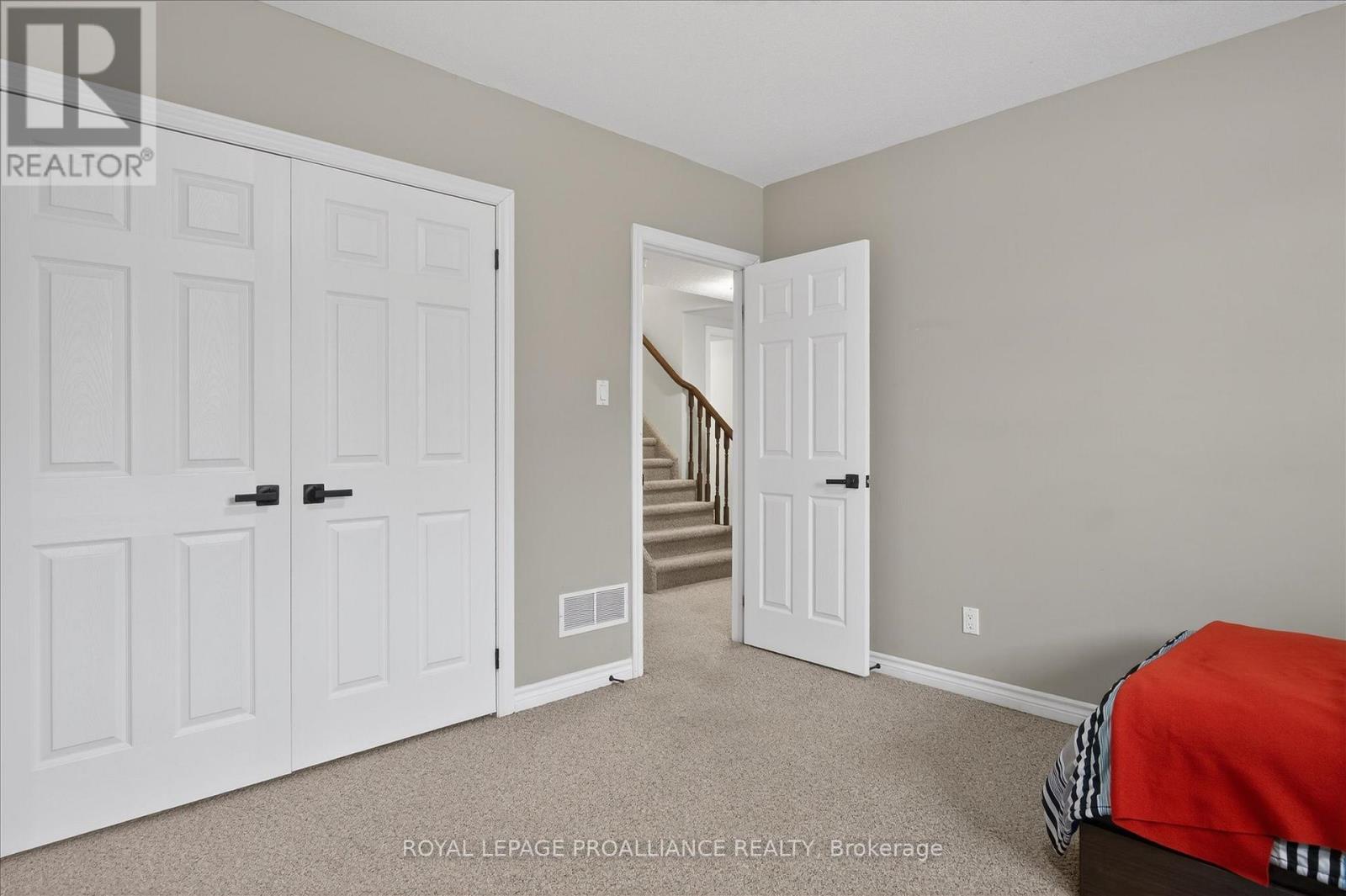 18 - 50 Lockside Drive, Peterborough (Otonabee Ward 1), Ontario  K9J 8T1 - Photo 38 - X12947240