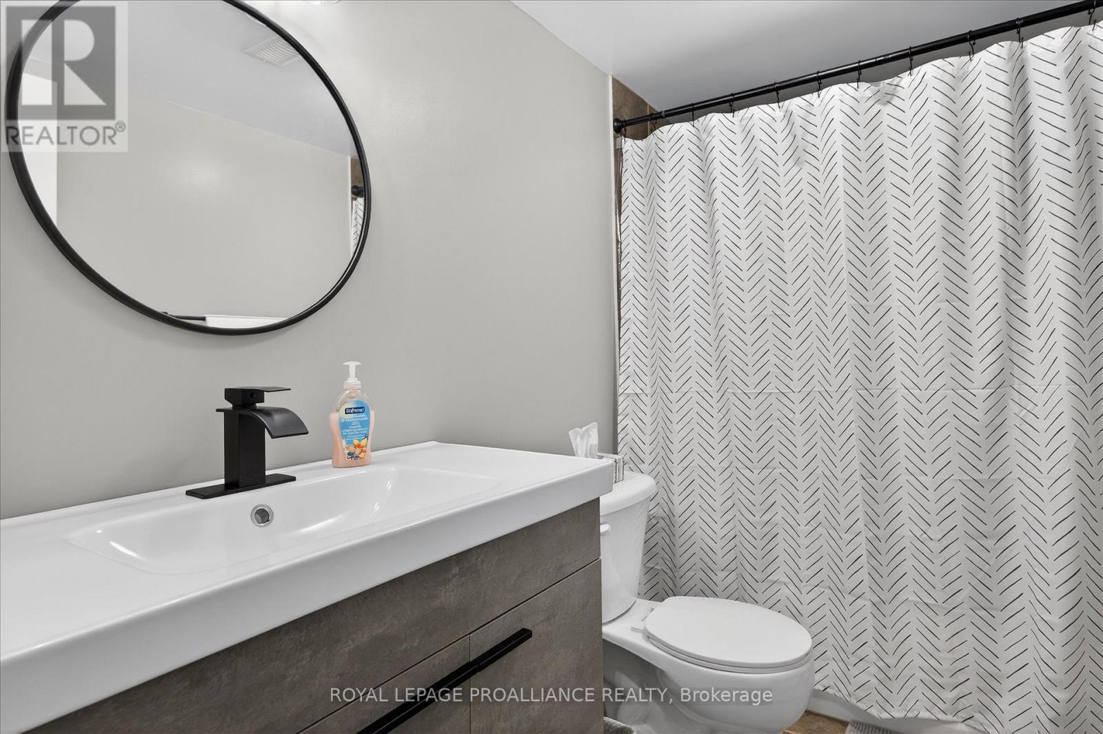 18 - 50 Lockside Drive, Peterborough (Otonabee Ward 1), Ontario  K9J 8T1 - Photo 39 - X12947240