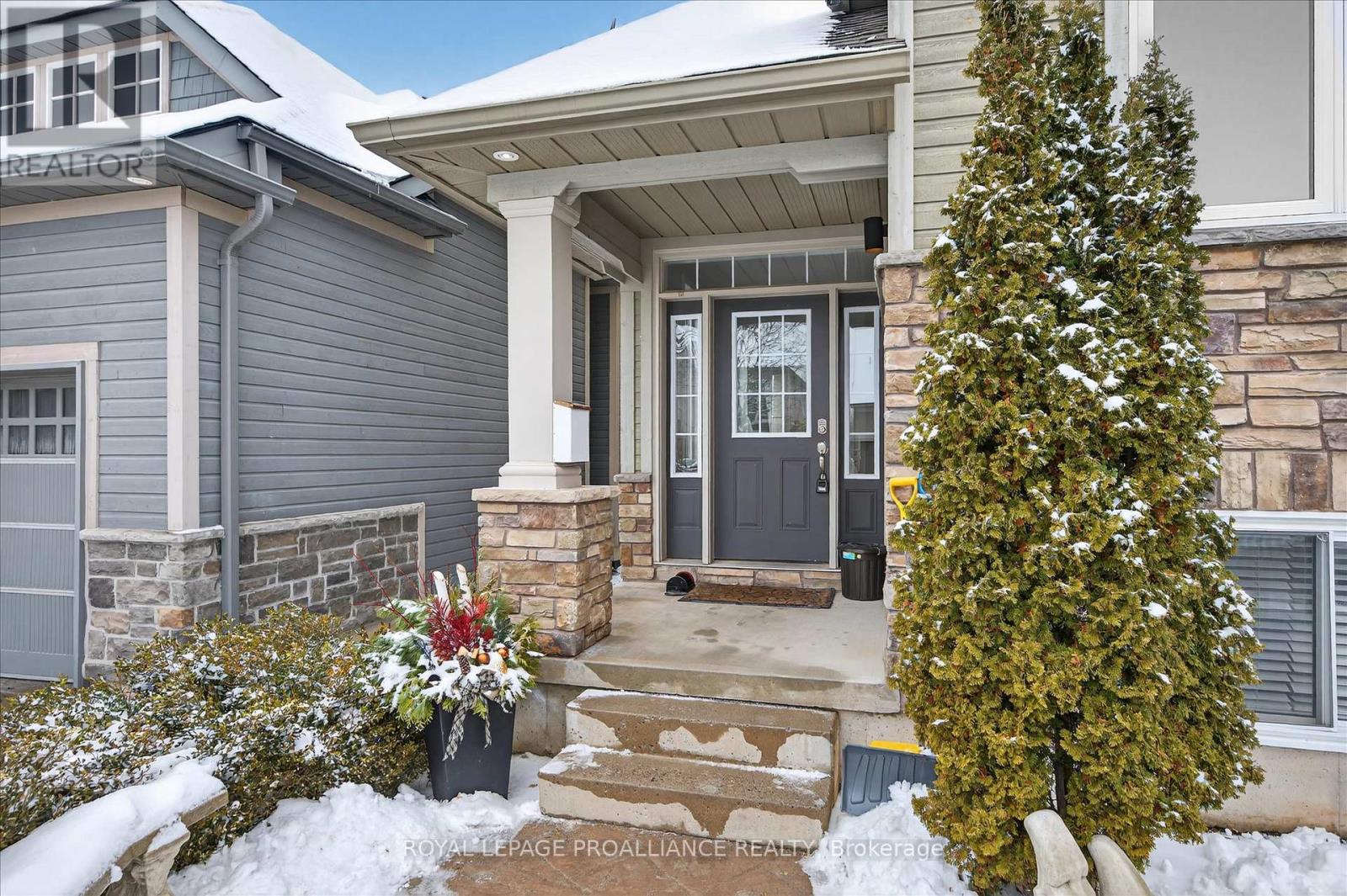 18 - 50 Lockside Drive, Peterborough (Otonabee Ward 1), Ontario  K9J 8T1 - Photo 4 - X12947240