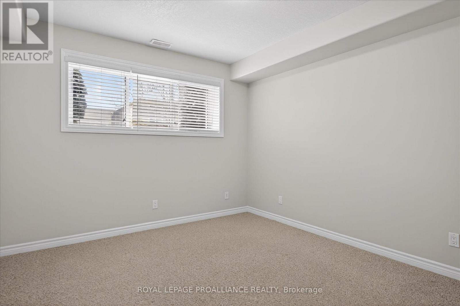 18 - 50 Lockside Drive, Peterborough (Otonabee Ward 1), Ontario  K9J 8T1 - Photo 42 - X12947240