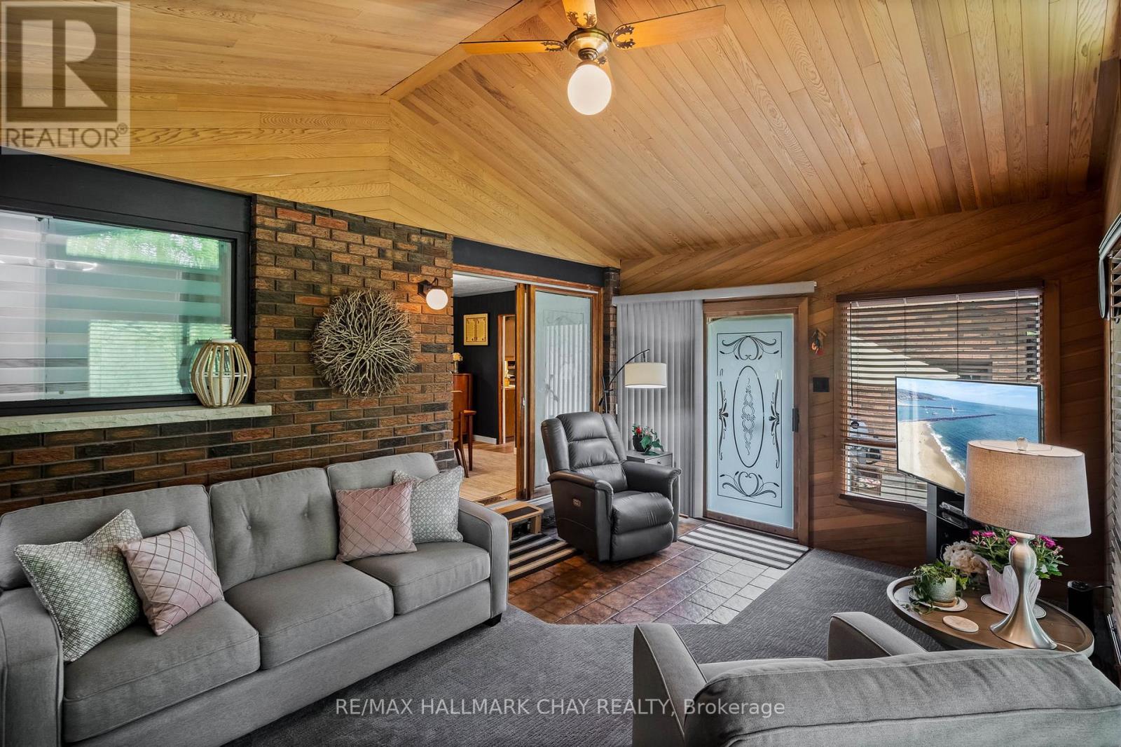 1009 Fairbairn Street, Peterborough (Monaghan Ward 2), Ontario  K9K 1C1 - Photo 11 - X12947188